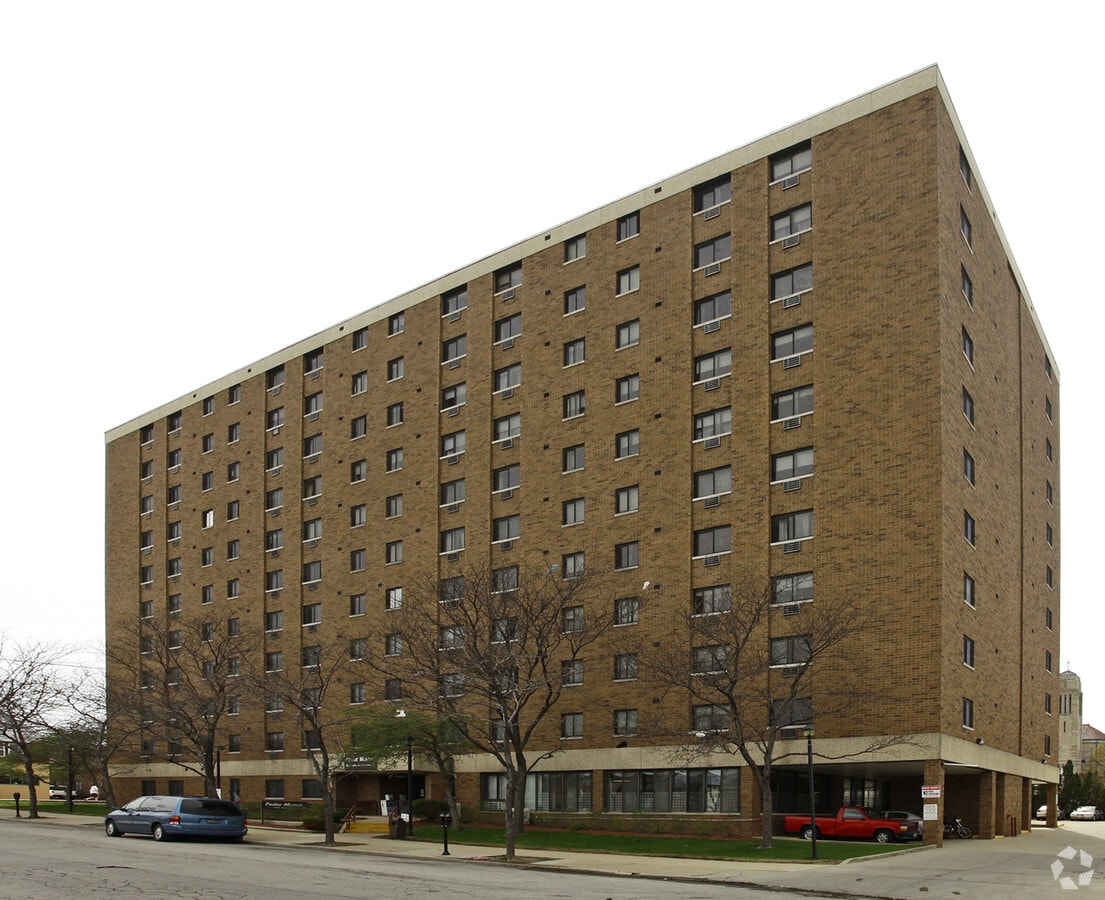 Photo - Fedor Manor Apartments