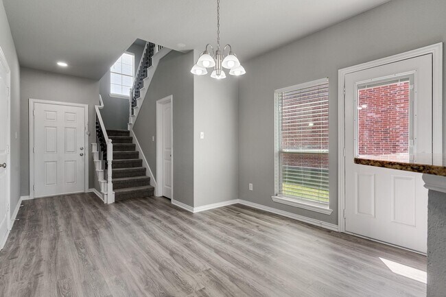 Photo - 2336 Homewood Ln