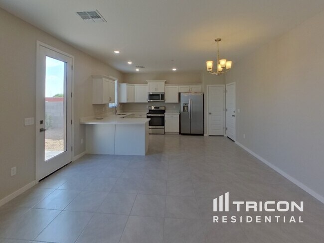 Photo - 4551 E Gary St