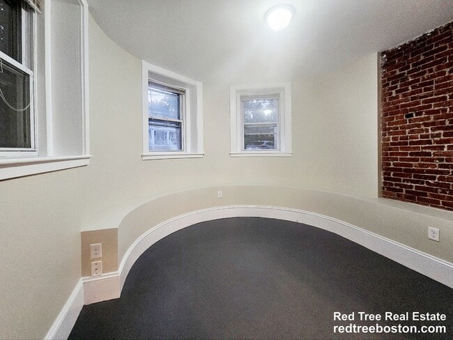 Photo - 36 High St Unit B2