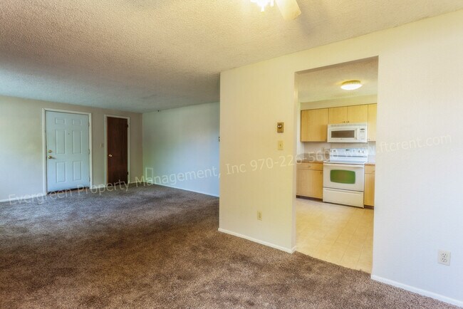 Photo - 915/917 Camelot Ct Unit 917