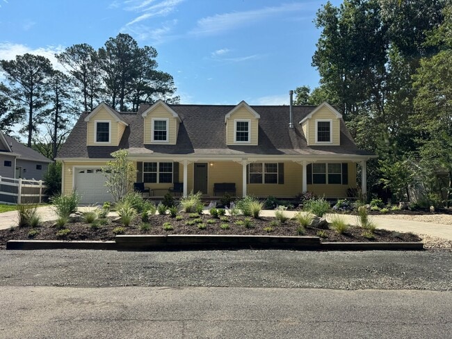 Photo - 2094 Fieldcrest Dr Unit House