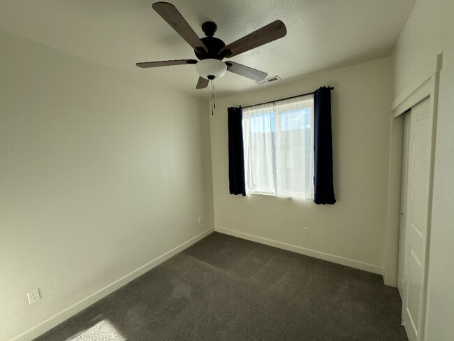 Photo - 386 S 700 W