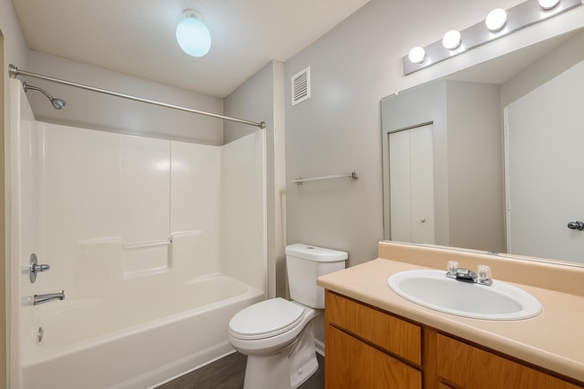 Beason Bathroom Image