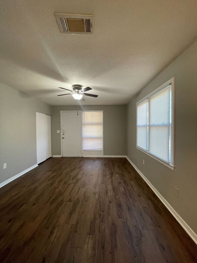 Photo - 1133 Beechdale Rd