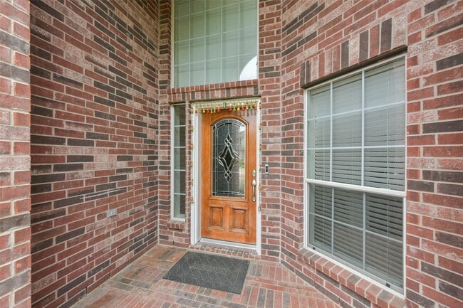 Photo - 18111 Blues Point Dr