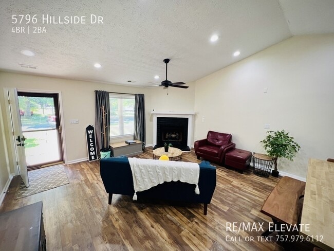 Photo - 5796 Hillside Dr