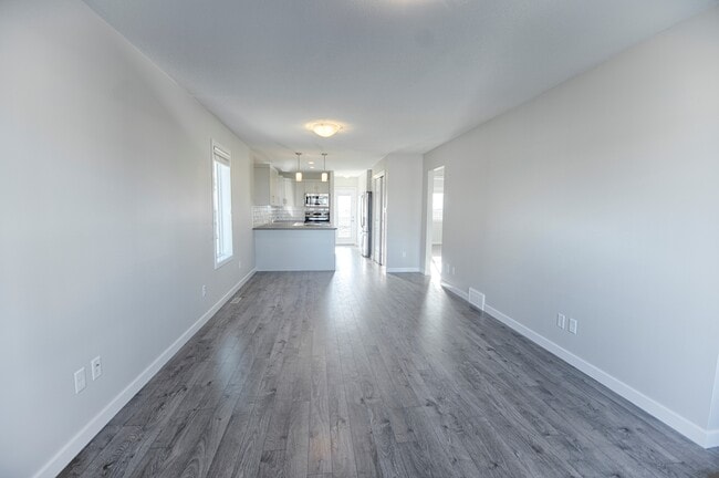 Photo - 739 Coalbrook Close W Unité 739 Coalbrook Close W