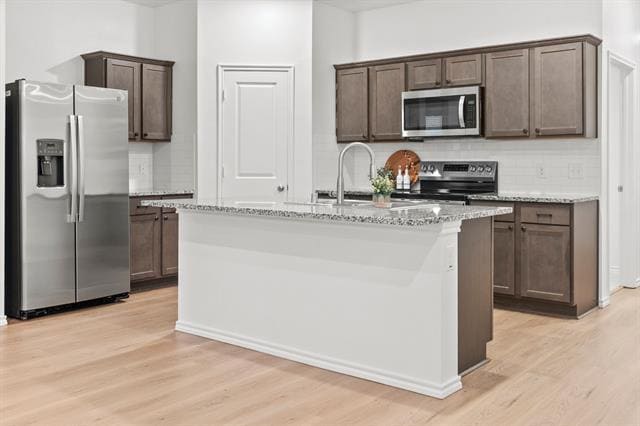 Photo - 103 Gallant Fox Ln