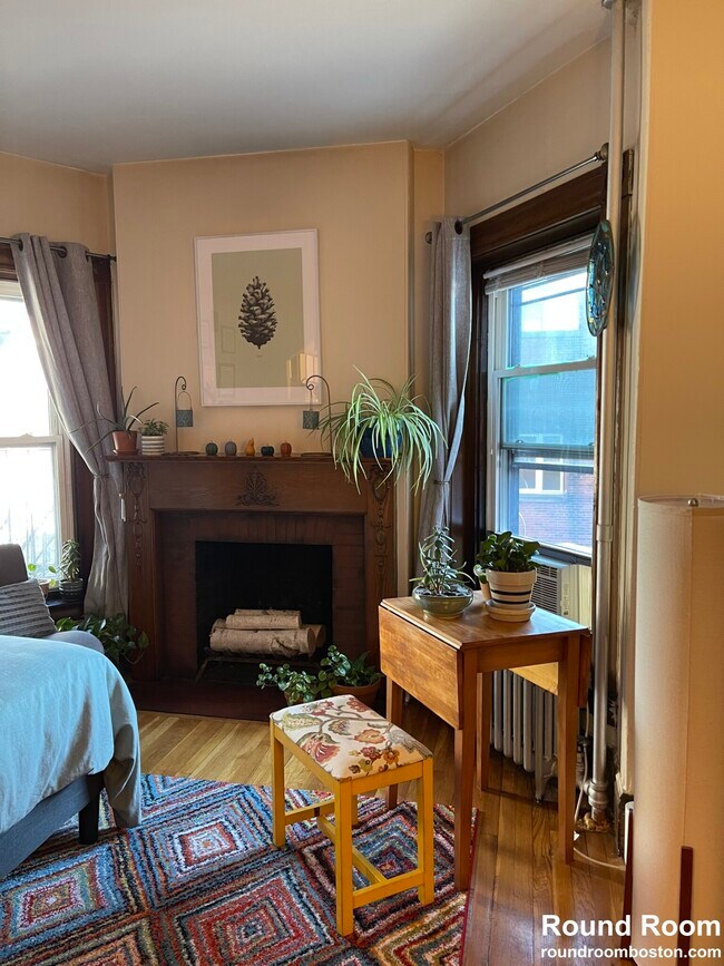 Photo - 847 Beacon St Unidad 6