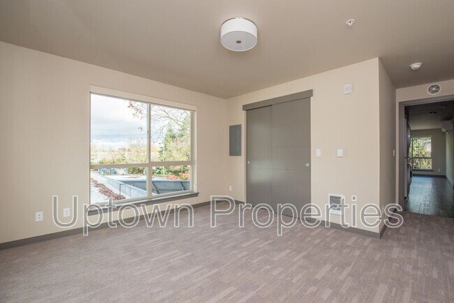 Photo - 5885 S Macadam Ave