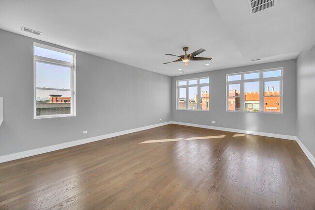 Photo - 3253 N Elston Ave Unit 3