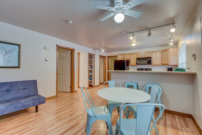 Photo - 103 S 14th St Unit 0