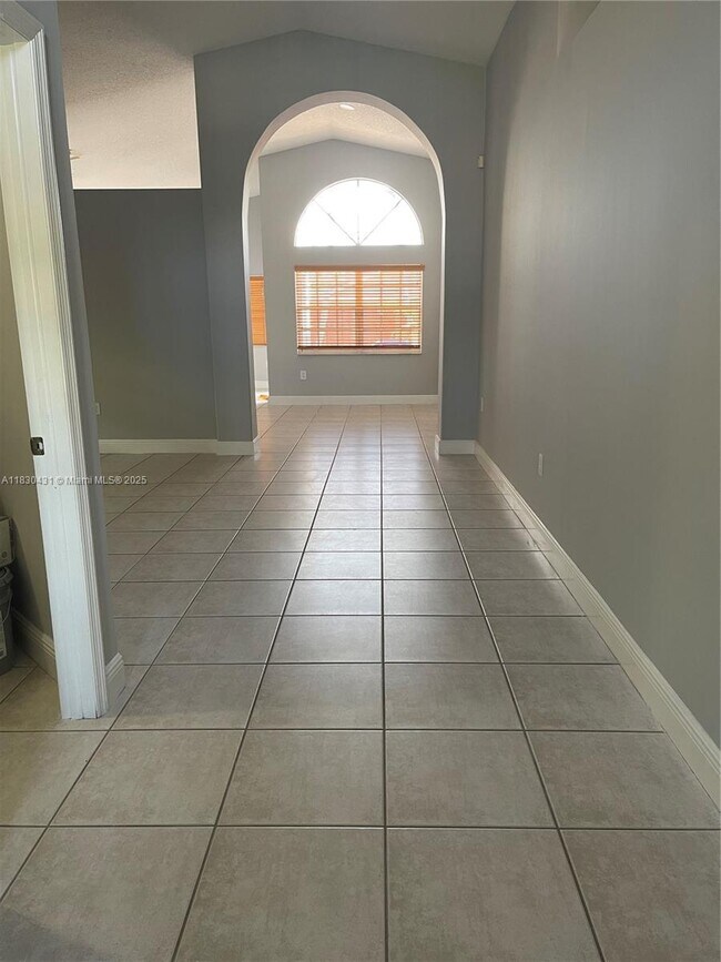 Photo - 16469 SW 100th Terrace
