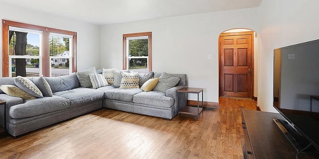 Photo - 973 Hickory Hill Dr