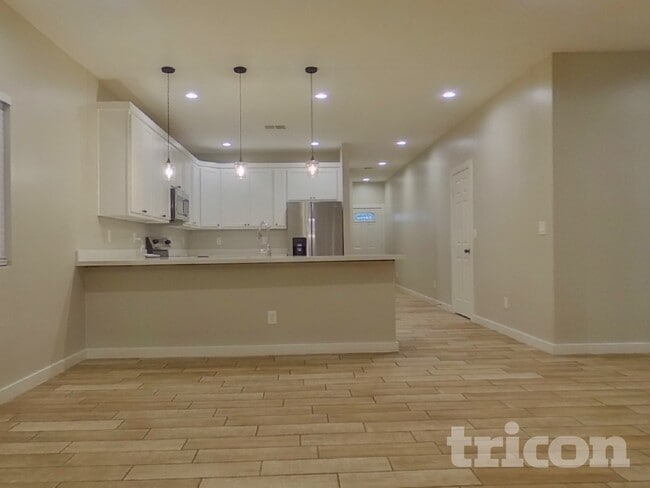 Photo - 109 E Mountain View Dr