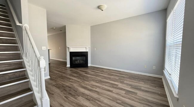 Photo - 3296 Mill Springs Cir