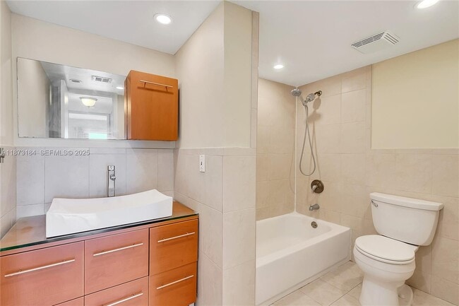 Photo - 9682 Fontainebleau Blvd Unidad 714