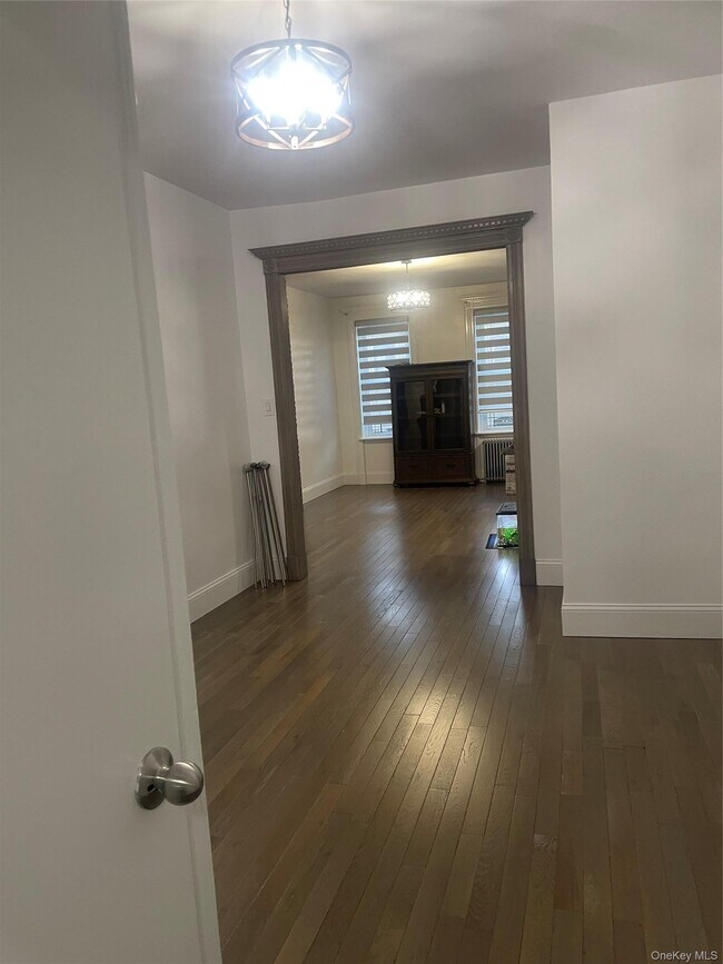 17-20 Menahan St