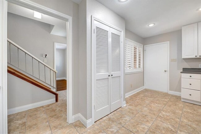 Photo - 7211 Lakewood Dr Unit G124