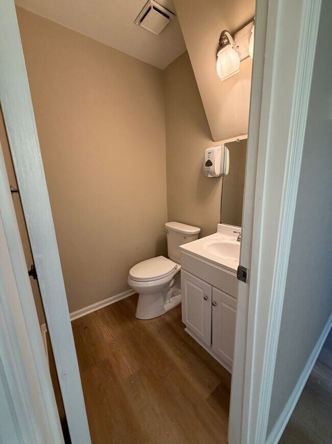 Photo - Georgetown Colony