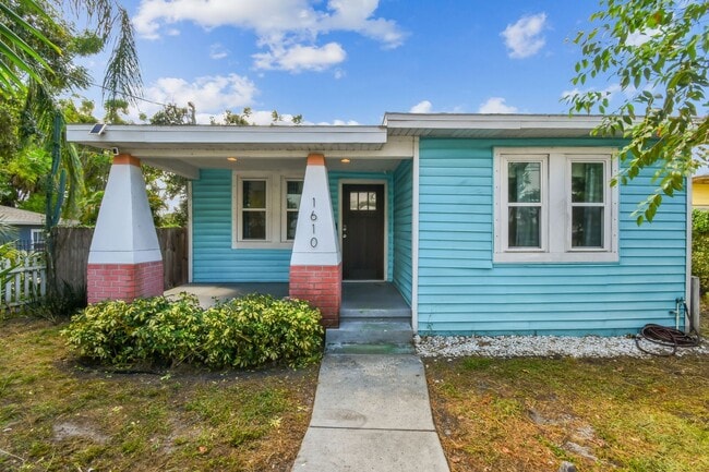 Photo - Downtown Tampa bungalow