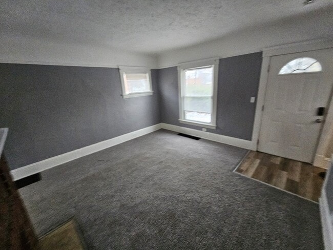 Photo - 17005 Grovewood Ave