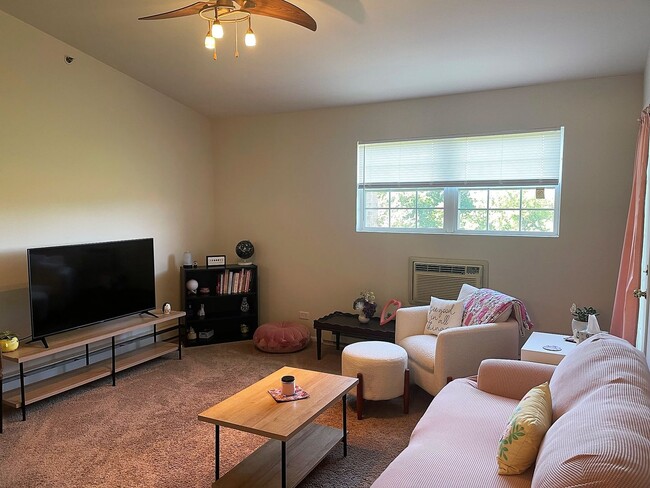 Adorable 1 Bedroom 1 Bathroom Condo in Ric... - Adorable 1 Bedroom 1 Bathroom Condo in Ric...