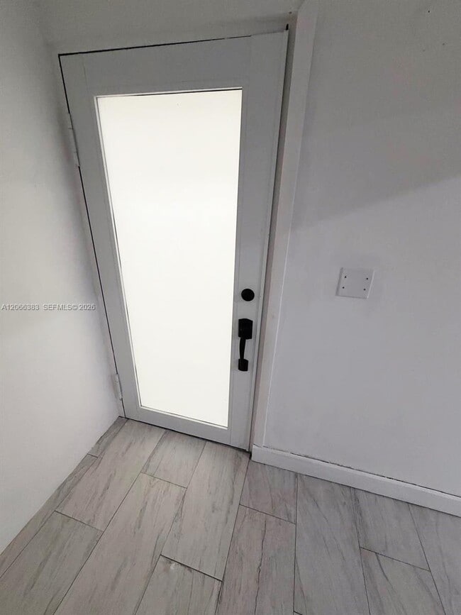 Photo - 716 SW 11th Ave