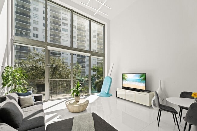 Photo - 6000 Collins Ave Unit 517