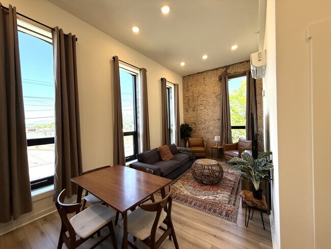 Photo - The Grandview Hotel