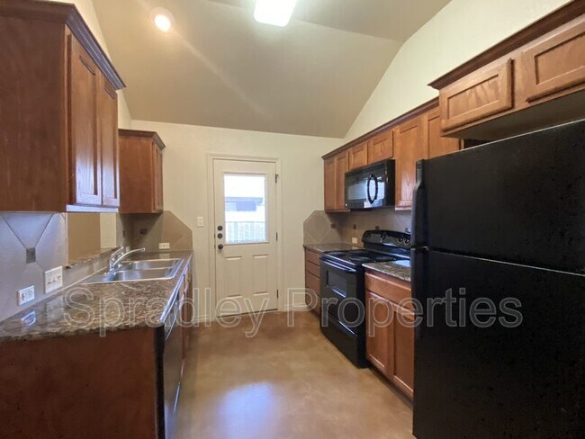 Photo - 120A Andy Ln