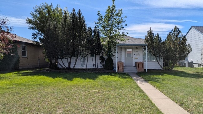 Building Photo - 2520 6th Ave N
