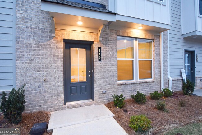 Photo - 140 Reese St