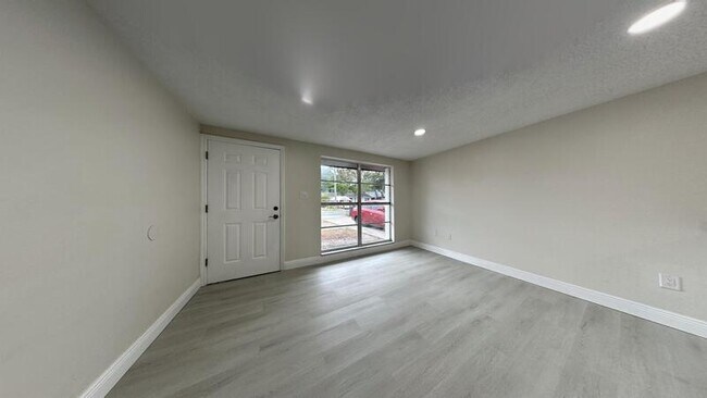 Photo - 3011 N 43rd St