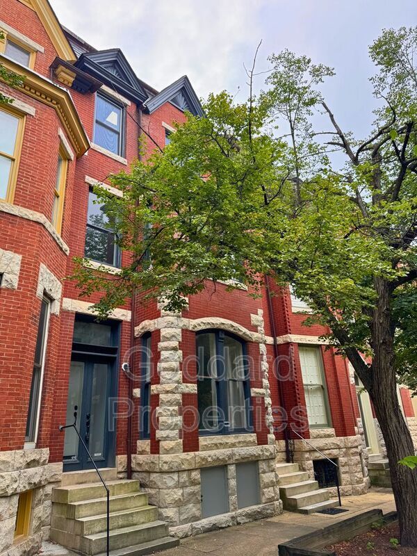 Building Photo - 1713 Linden Ave Rental
