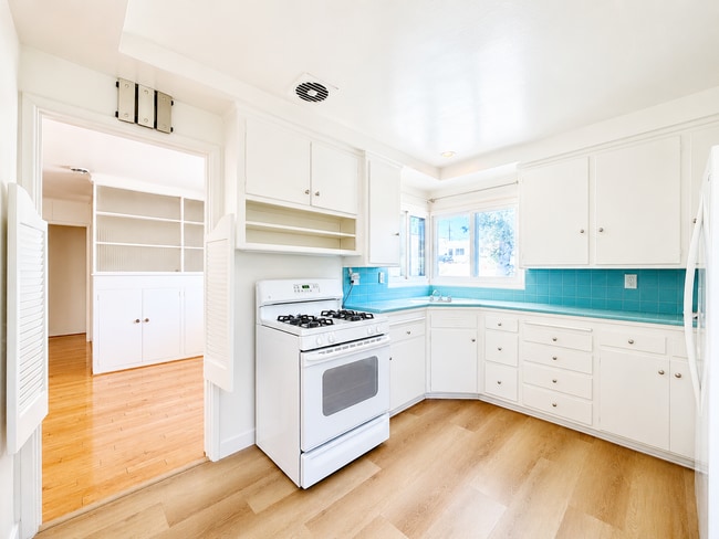 Photo - 7328 W 88th Pl
