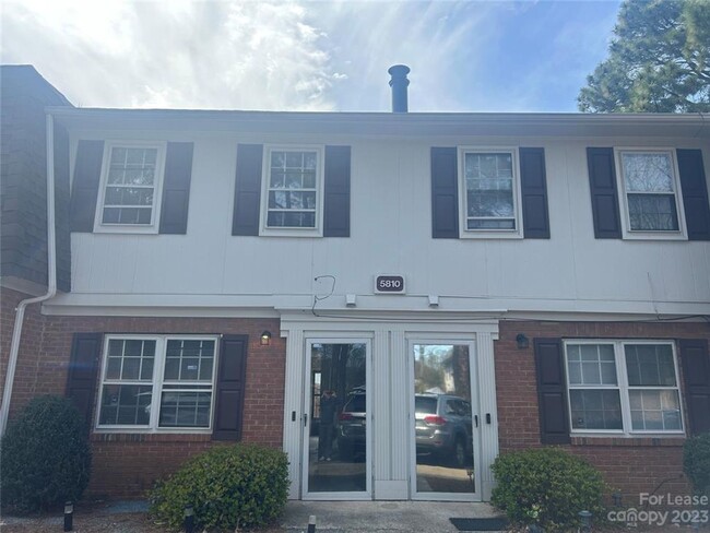 New Rental in East Charlotte! - New Rental in East Charlotte!