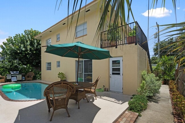 Building Photo - 216 Ocean Breeze Unit #1 Poolside Rental