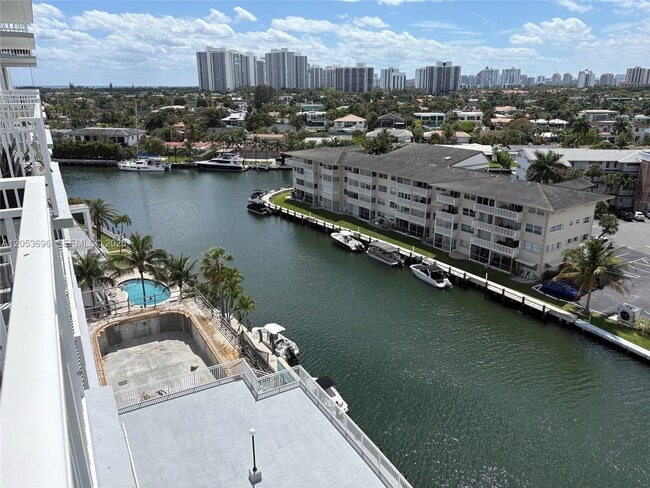 Photo - 427 Golden Isles Dr Unit 10D