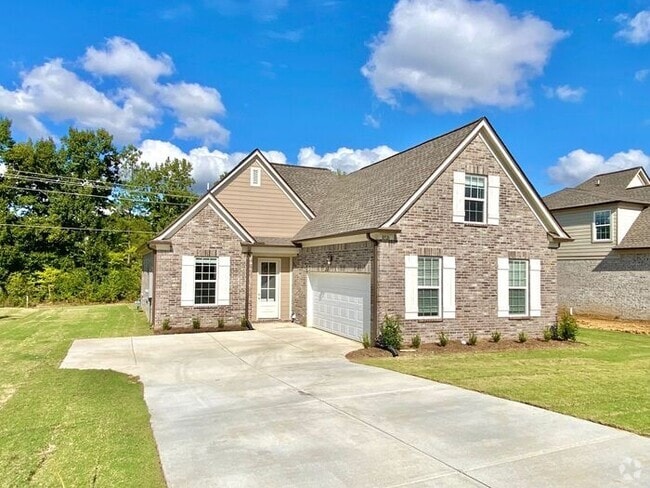 Building Photo - Now Leasing a 4-bedroom 2.5 bath home in O...