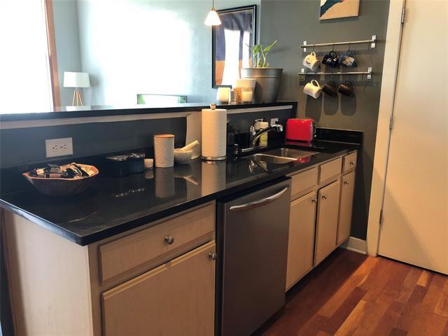 Photo - 2502 Live Oak St Unit 203