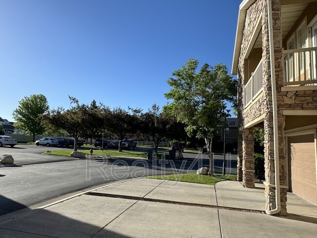 Photo - 1607 W 110 N