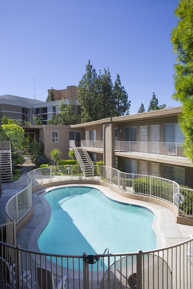 Photo - Trade Winds Apartments