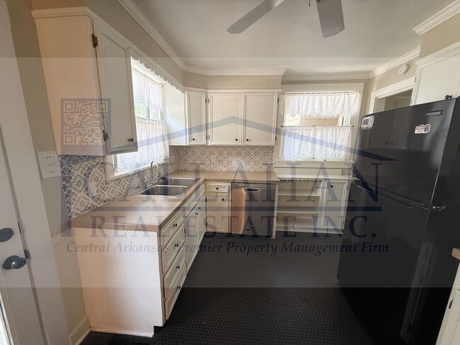 Photo - 5422 Hawthorne Rd