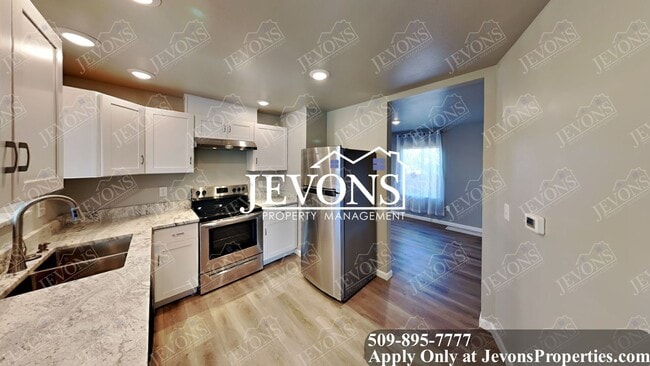 Photo - Explore this attractive property in Yakima with 3 bedrooms and 1 bathroom