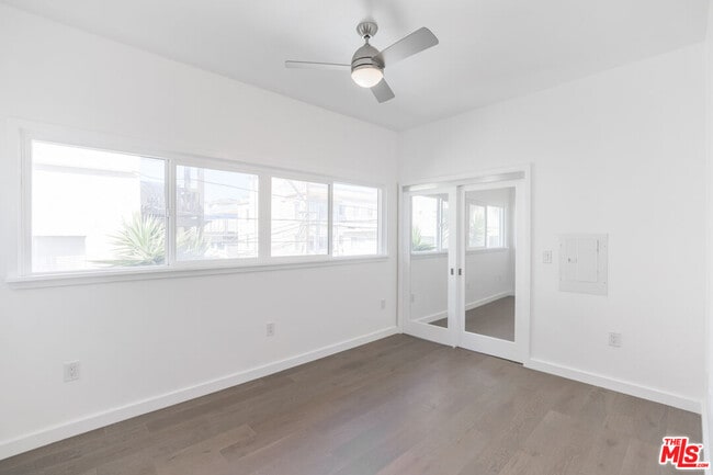 Photo - 31 Breeze Ave Unidad B