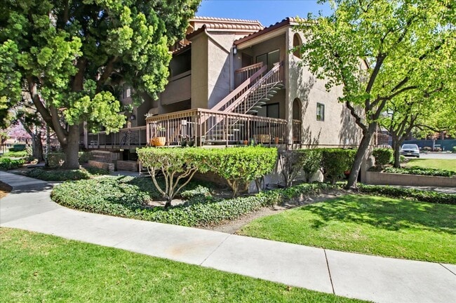 Photo - 2250 Monroe St Condo