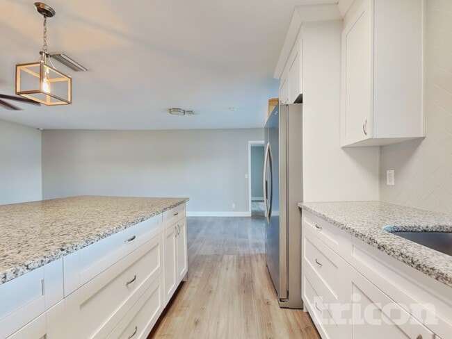 Photo - 3856 Lake Joyce Dr