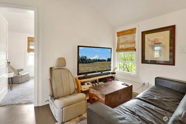 Photo - 2514 Dean Ave Unit B